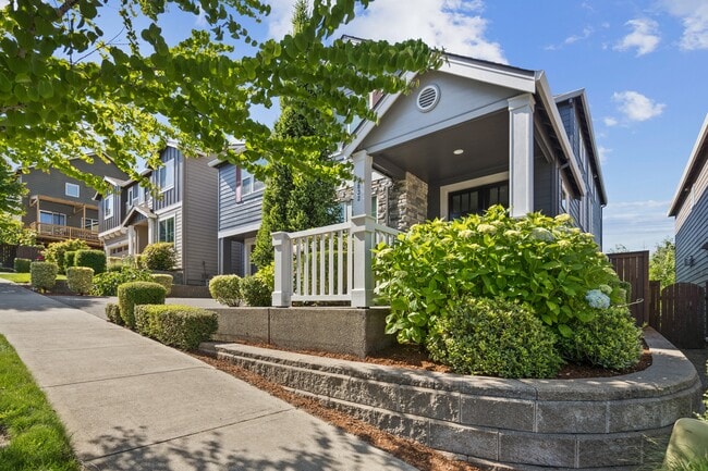 Photo - 5832 NW Bannister Dr