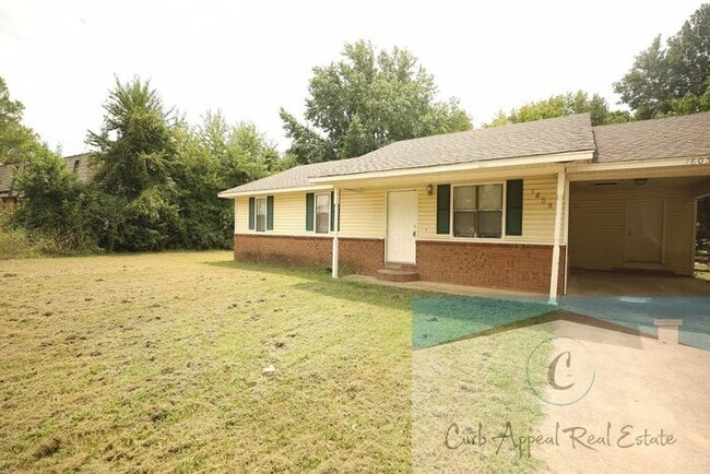 Photo - 3 bed / 1.5 bed house, carport, dining and...