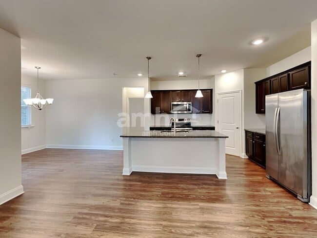 Photo - 413 Levon Ct