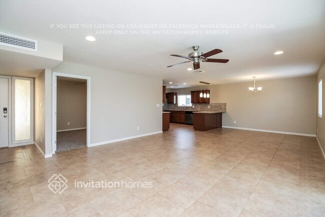 Photo - 1821 E La Donna Dr