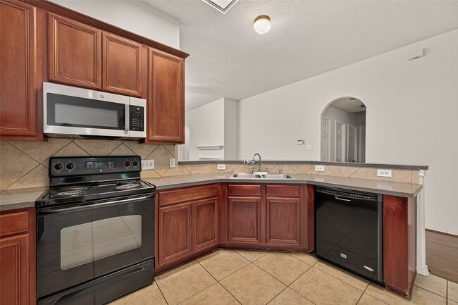 Photo - 5006 Juniper Walk Ln
