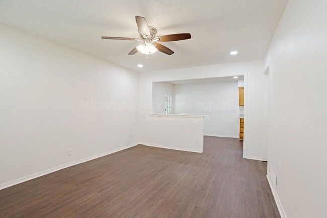 Photo - 1829 Ridgewood Rd