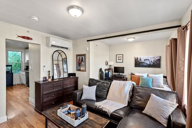 Photo - 83 Bolton St Unit 3