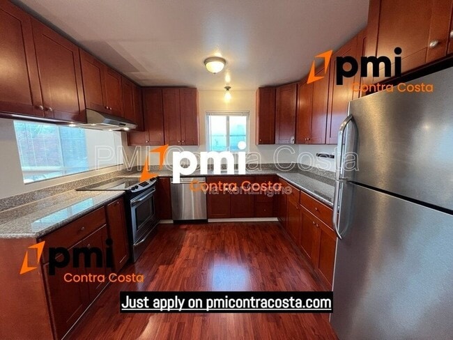 Building Photo - 933 Jackson St Unit C