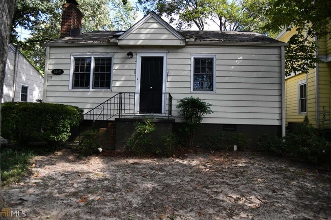 Photo - 1485 Hawthorne Ave NW