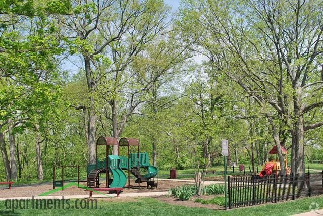 Building Photo - Lila Chateau Apartments