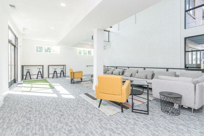 Photo - 231 Walton Ave Unidad 206