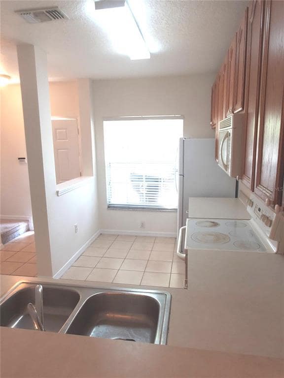 Photo - 219 Weymouth Dr