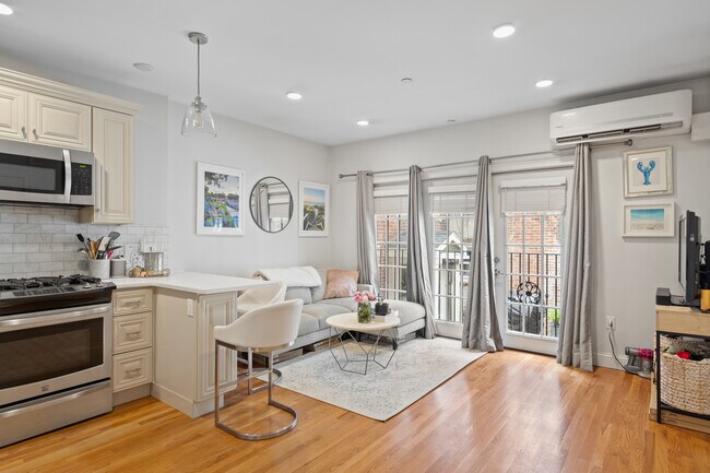 Photo - 2 Walsh Pl Condo Unit 2