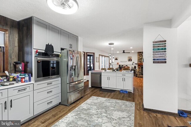 Photo - 761 Timberlake Dr