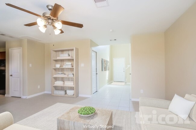 Photo - 512 Red Dusk Paint Dr