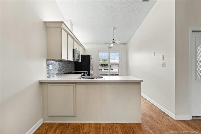 Photo - 7711 SE Sugar Sand Cir