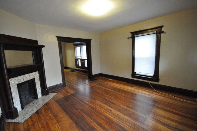 Photo - 25 E Blake Ave