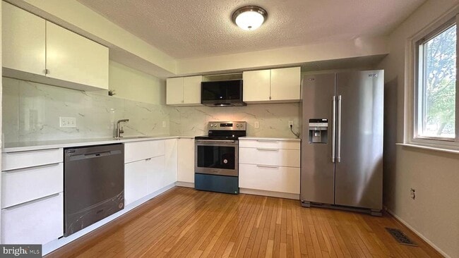 Photo - 13566 Bentley Cir
