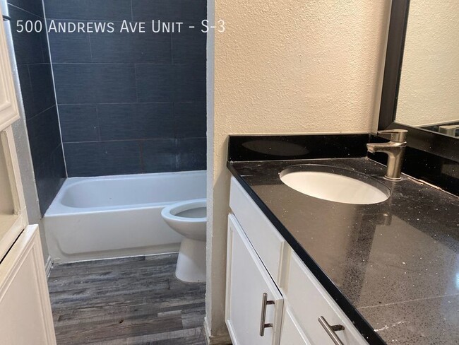 Building Photo - 500 Andrews Ave Unit S-3