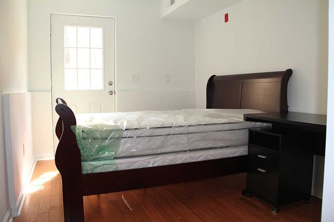 Photo - 329 N 40th St Unit 2