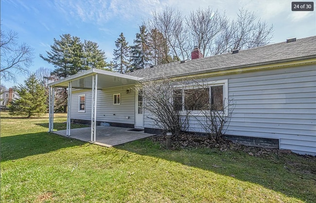 Photo - 4883 W Streetsboro Rd