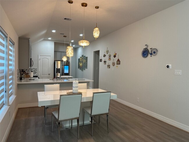 Photo - 15515 Sailpoint Ln