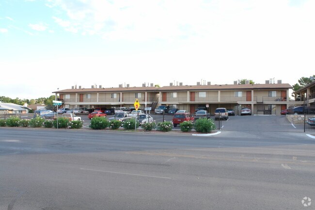 Photo - Vista Del Sol Apartments