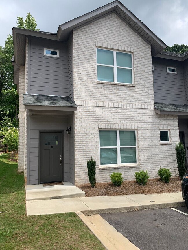 College Oaks - College Oaks House
