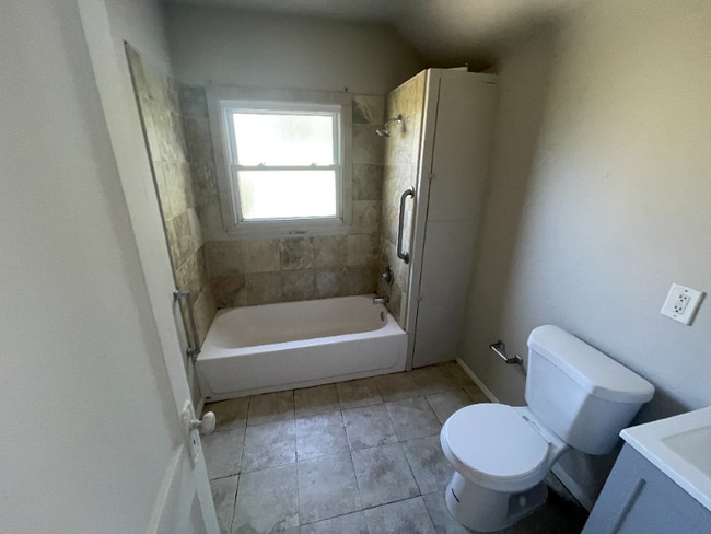 Photo - 14005 Scioto Ave