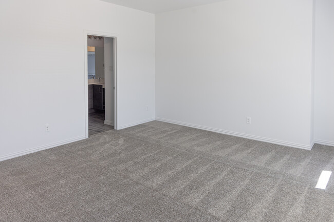 Photo - 2957 Aiden Ln