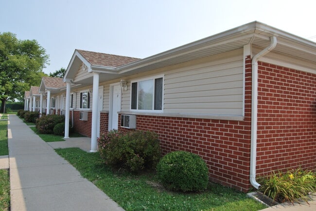 Cornerstone Place - Cornerstone Place Apartments