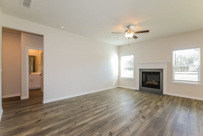 Photo - 739 Sara Mdw Rd