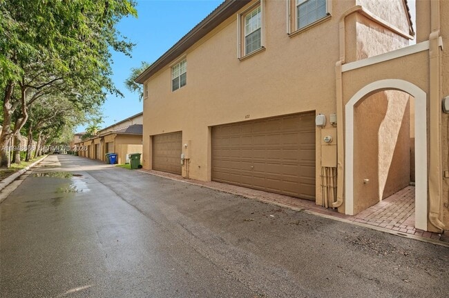 Photo - 622 SW 147th Ter