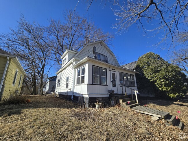 Building Photo - 214 Denver St Rental