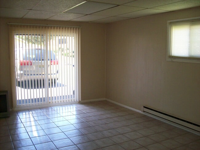 Photo - 75 Baldwin Ln