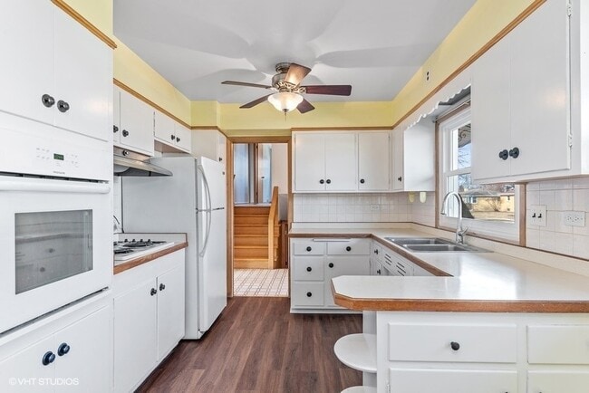 Photo - 493 Amherst Ave