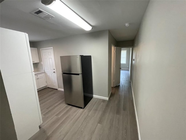 Photo - 1904 11th St Unit 1904 1/2