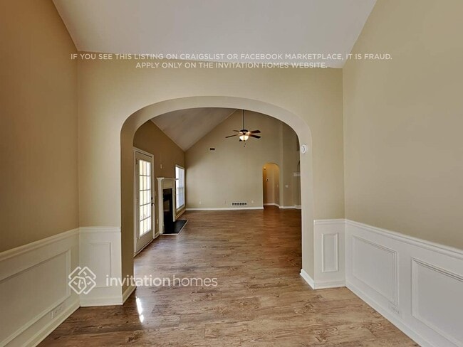 Photo - 467 Greyhawk Way