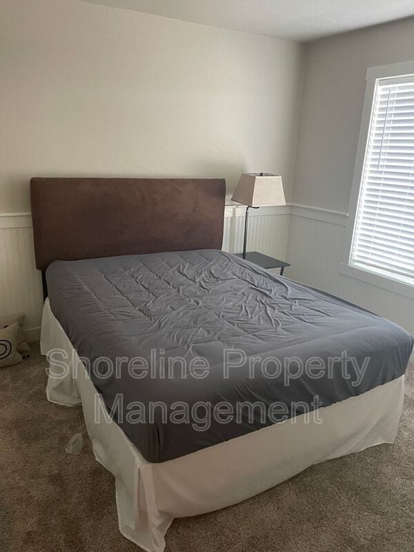 Photo - 902 N Park Vista Ave