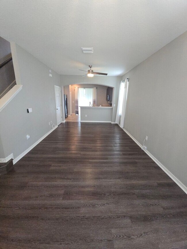Photo - Beautiful 2/2.5 ***All included*** Interne...