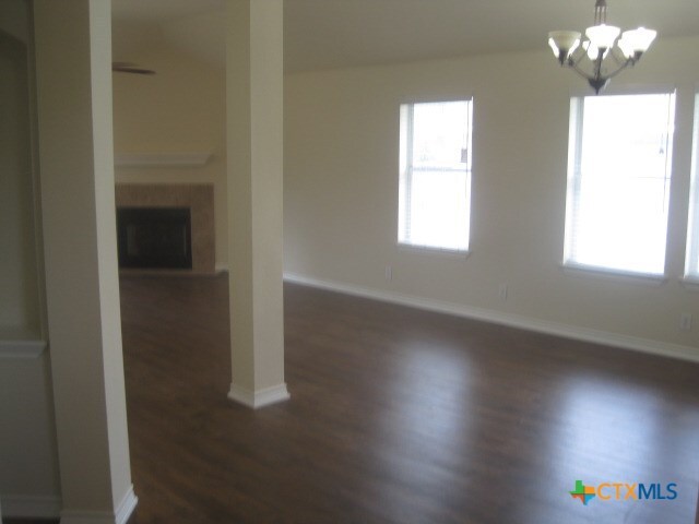 Photo - 905 Lantana Dr