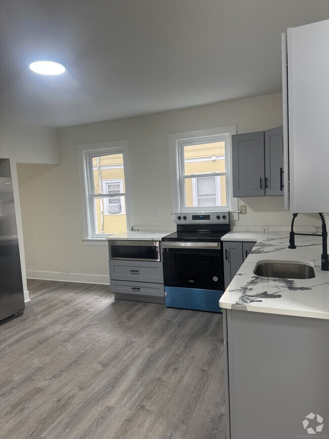 Building Photo - 45-47-47 Norfolk St Unit 1 Rental