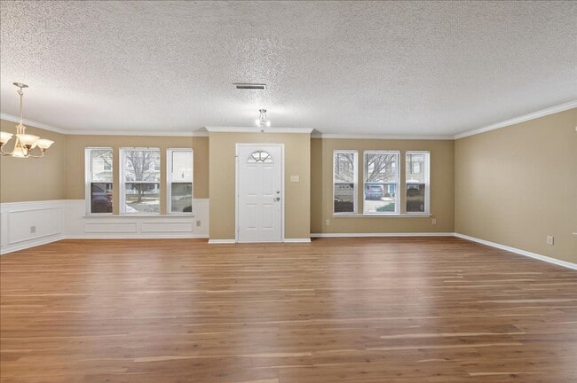 Photo - 12599 Majestic Way