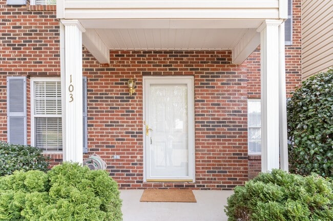 Photo - 2240 15th Ave NE