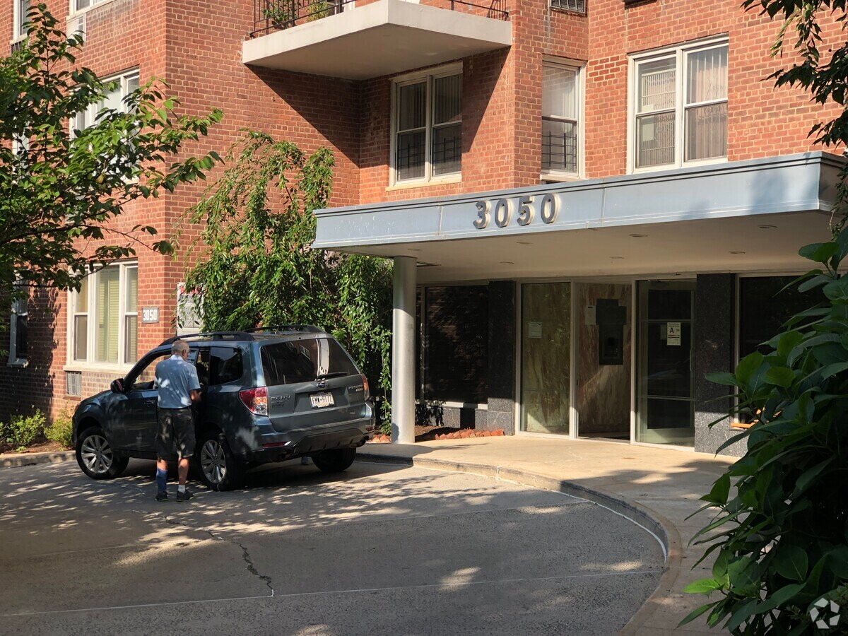 Entrance - The Tangiers