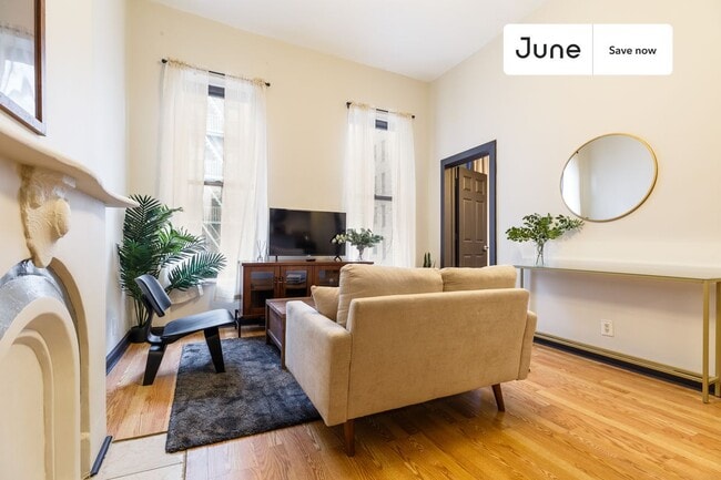 Photo - 336 W 46th St Unit 3R