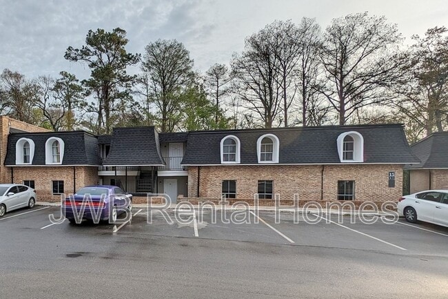 Building Photo - 7201 Arlington Expy Rental