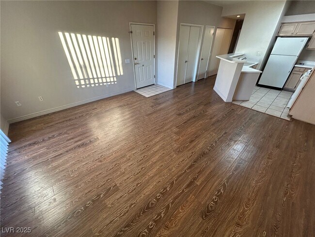 Photo - 5415 W Harmon Ave Unit 1022