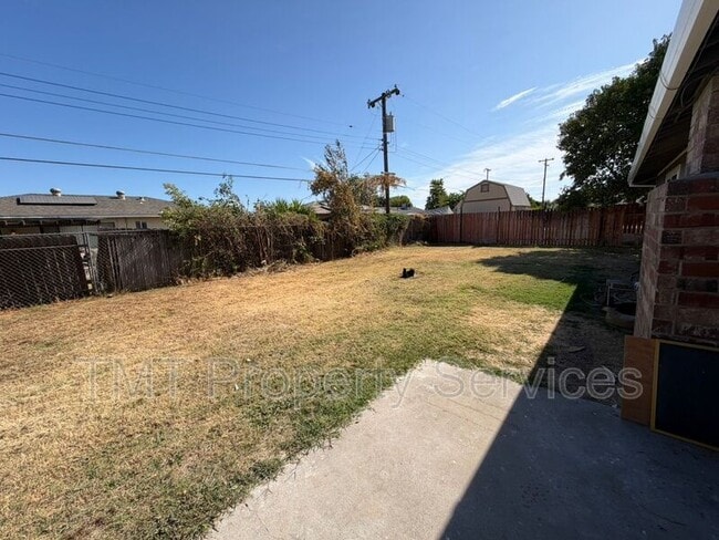Photo - 8583 Fairlawn Ct