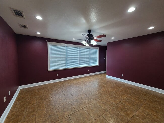 Photo - 3100 Ivy Pl