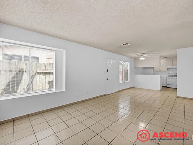 Photo - 205 Universe Ave Unit 205 Universe Ave #B