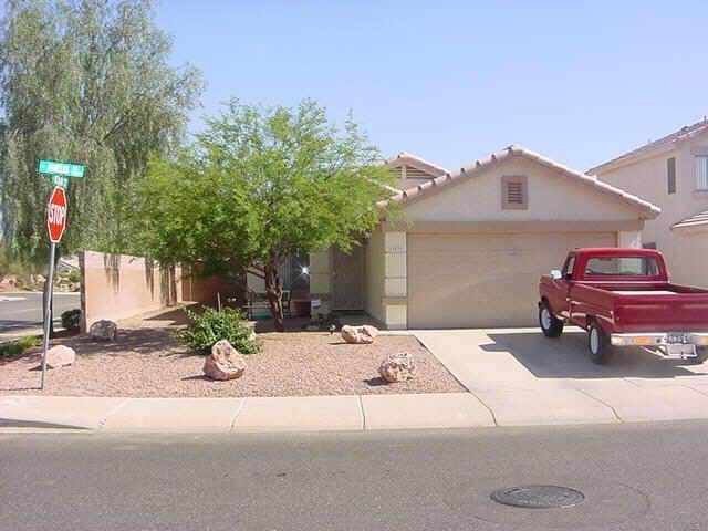 Building Photo - "Charming 3-Bedroom Oasis with 2 Full Bath...