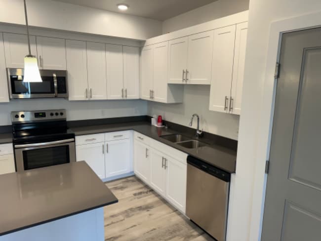 Photo - 875 S Depot St Unidad B344