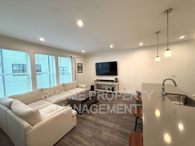 Photo - 729 Eloise Wy Unidad Lot 24/ C